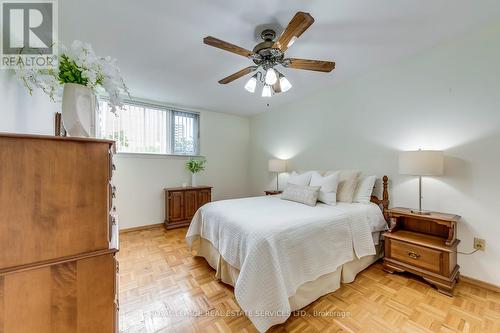 405 - 240 Scarlett Road, Toronto, ON - Indoor Photo Showing Bedroom