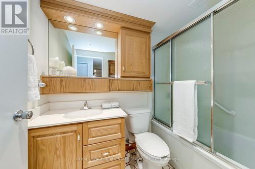 405 - 240 Scarlett Road, Toronto, ON - Indoor Photo Showing Bathroom