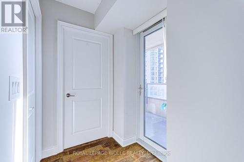 2123 - 500 Doris Avenue, Toronto, ON - Indoor Photo Showing Other Room