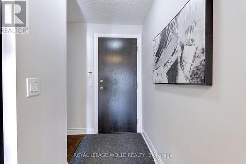 2123 - 500 Doris Avenue, Toronto, ON - Indoor Photo Showing Other Room