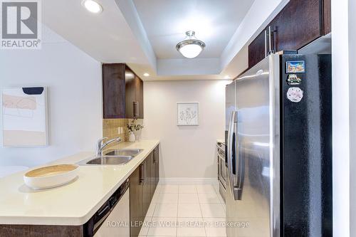2123 - 500 Doris Avenue, Toronto, ON - Indoor Photo Showing Kitchen With Double Sink