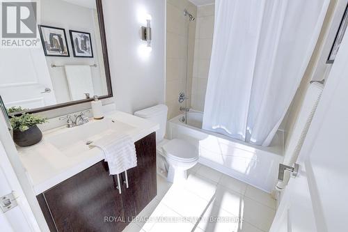 2123 - 500 Doris Avenue, Toronto, ON - Indoor Photo Showing Bathroom