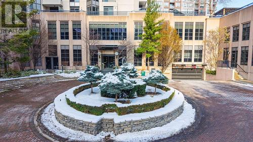 2123 - 500 Doris Avenue, Toronto, ON - Outdoor With Facade