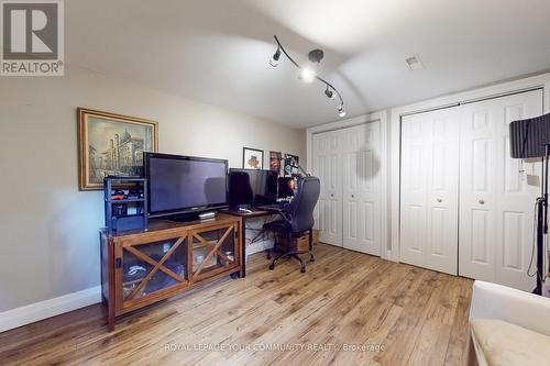 2169 Paisley Avenue, Burlington, ON - Indoor