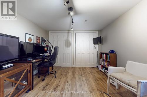 2169 Paisley Avenue, Burlington, ON - Indoor