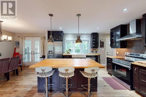 2169 Paisley Avenue, Burlington, ON - Indoor