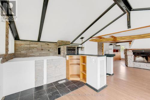 2575 Concession 2 Road, Alfred And Plantagenet, ON - Indoor Photo Showing Other Room