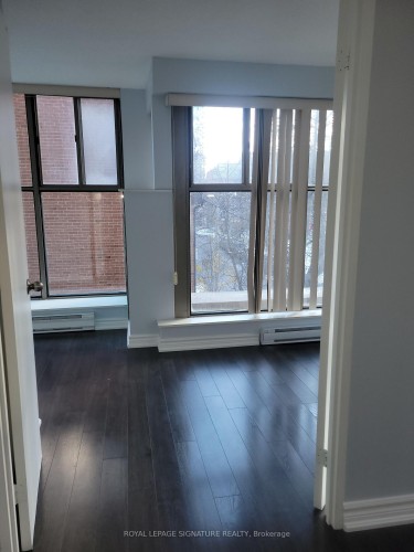 302-65 Scadding Avenue, Toronto, ON - Indoor Photo Showing Other Room