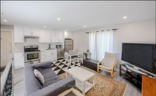 25 Bailey Crescent, Aurora, ON 