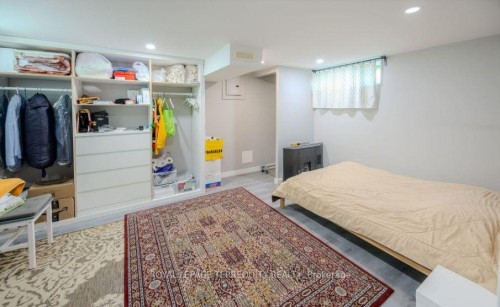 25 Bailey Crescent, Aurora, ON 