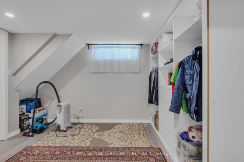 25 Bailey Crescent, Aurora, ON 