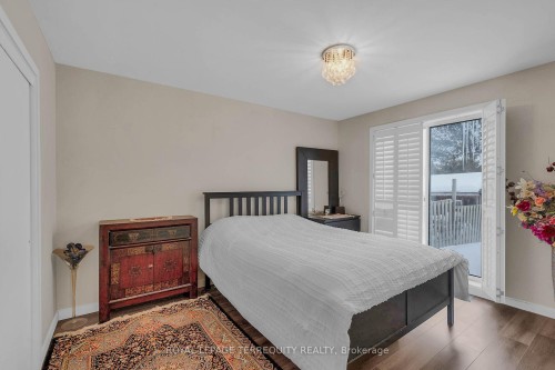 25 Bailey Crescent, Aurora, ON 