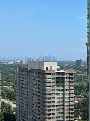 1903-36 Elm Drive W, Mississauga, ON - Outdoor With View