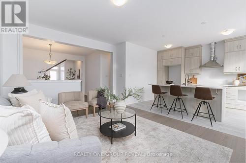 3352 Marchington Square, Pickering, ON - Indoor Photo Showing Living Room