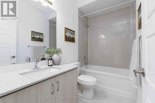 3352 Marchington Square, Pickering, ON - Indoor Photo Showing Bathroom