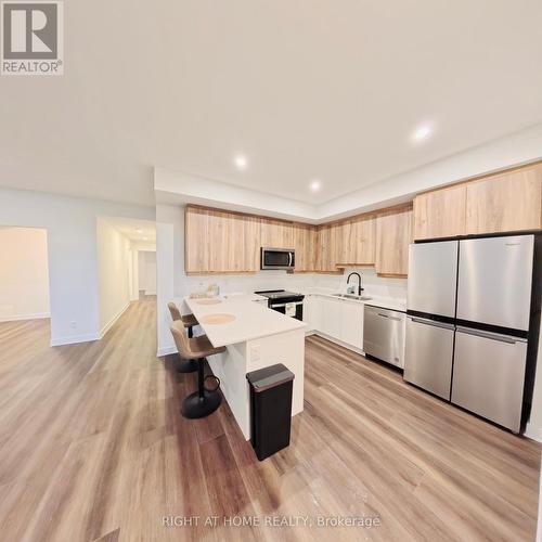 4787J Bank Street, Ottawa, ON - Indoor Photo Showing Kitchen