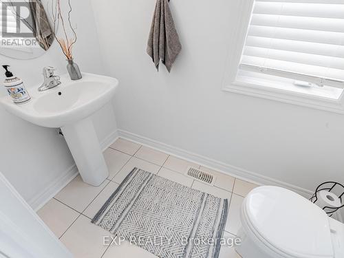 2 Angela Street, Bradford West Gwillimbury, ON - Indoor Photo Showing Bathroom