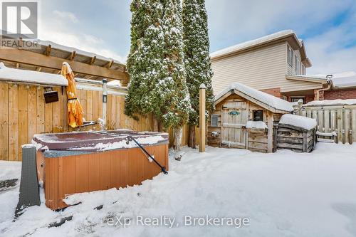 547 Forest Creek Place, London East (East A), ON - Outdoor