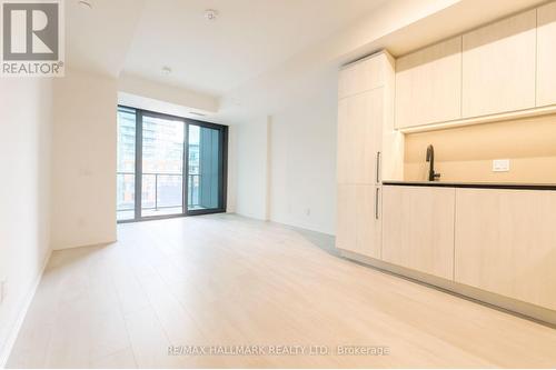 407 - 35 Parliament Street, Toronto, ON - Indoor