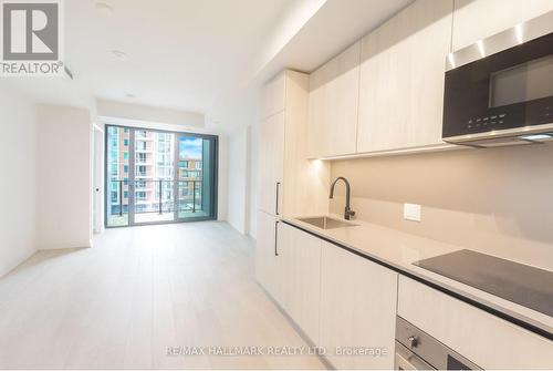 407 - 35 Parliament Street, Toronto, ON - Indoor Photo Showing Kitchen