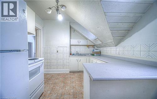 916 Queenston Road, Cambridge, ON - Indoor Photo Showing Other Room