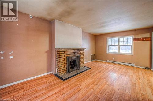 916 Queenston Road, Cambridge, ON - Indoor With Fireplace