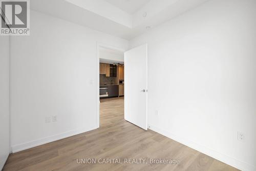 710 - 1037 The Queensway, Toronto, ON - Indoor Photo Showing Other Room