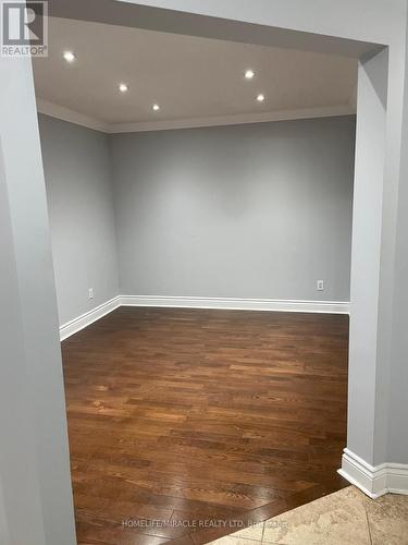 6 Smith Drive, Halton Hills, ON - Indoor Photo Showing Other Room