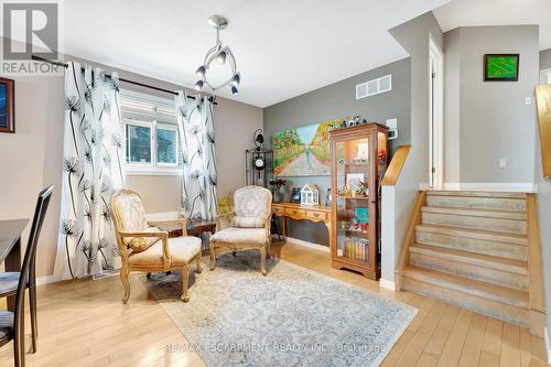 39 Marilyn Court, Hamilton, ON - Indoor