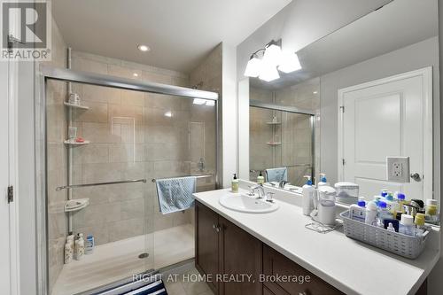 77 Arkose Street, Ottawa, ON - Indoor Photo Showing Bathroom