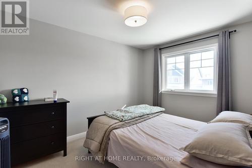 77 Arkose Street, Ottawa, ON - Indoor Photo Showing Bedroom