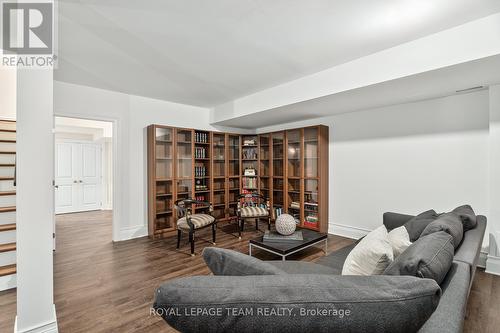 140 Howick Street, Ottawa, ON - Indoor