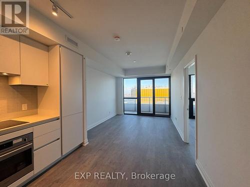 4401 - 4015 The Exchange, Mississauga, ON - Indoor