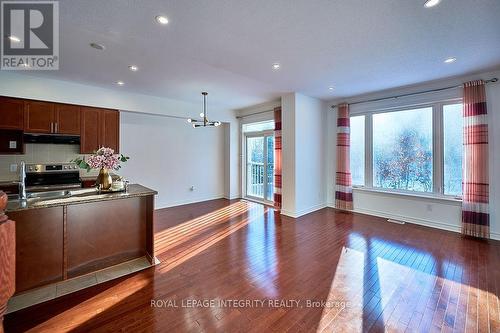 870 Fletcher Circle, Ottawa, ON - Indoor Photo Showing Kitchen