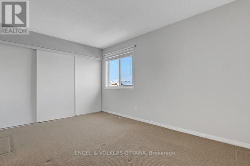21 Drayton Private, Ottawa, ON - Indoor Photo Showing Other Room