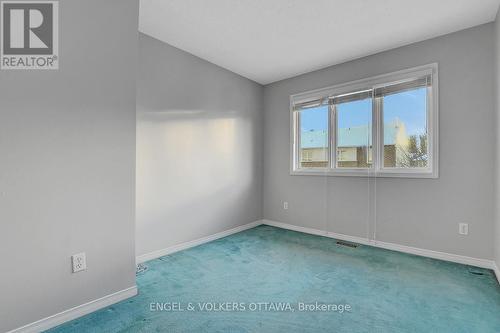 21 Drayton Private, Ottawa, ON - Indoor Photo Showing Other Room