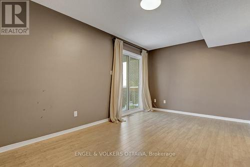21 Drayton Private, Ottawa, ON - Indoor Photo Showing Other Room