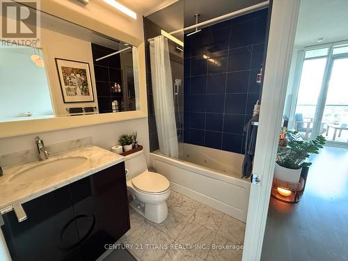 2015 - 88 Park Lawn Road, Toronto, ON - Indoor Photo Showing Bathroom