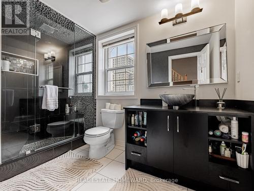 964A The Queensway, Toronto, ON - Indoor Photo Showing Bathroom