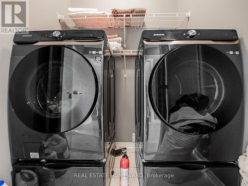 964A The Queensway, Toronto, ON - Indoor Photo Showing Laundry Room