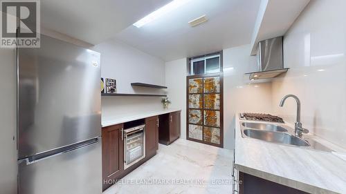 3022 Dalehurst Drive, Mississauga, ON - Indoor Photo Showing Kitchen With Double Sink