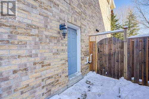 821 Walsh Court, Newmarket, ON - Outdoor