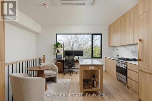 Laneway - 451 Montrose Avenue, Toronto, ON - Indoor Photo Showing Office