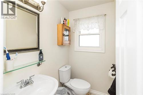7087 Rainham Road, Dunnville, ON - Indoor Photo Showing Bathroom