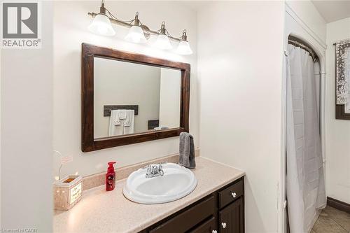 7087 Rainham Road, Dunnville, ON - Indoor Photo Showing Bathroom