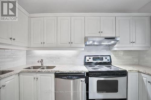 494 Summerhill Avenue, Toronto, ON - Indoor Photo Showing Kitchen With Double Sink With Upgraded Kitchen