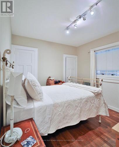 494 Summerhill Avenue, Toronto, ON - Indoor Photo Showing Bedroom