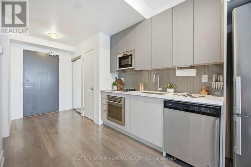 2908 Highway 7, Vaughan, ON - Indoor Photo Showing Kitchen
