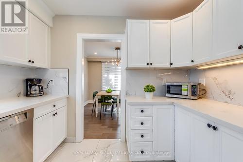 577 Trudale Court, Oakville, ON - Indoor Photo Showing Kitchen