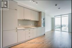 903W - 27 BATHURST STREET  Toronto, ON M5V 2P1